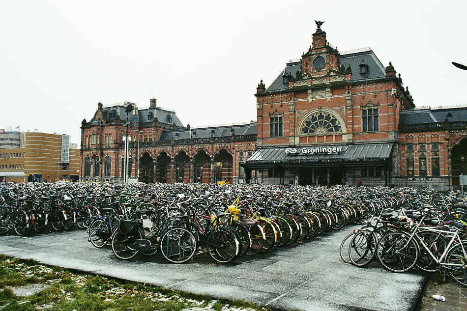 Thousands of parked bicycles in front of Groningen central station